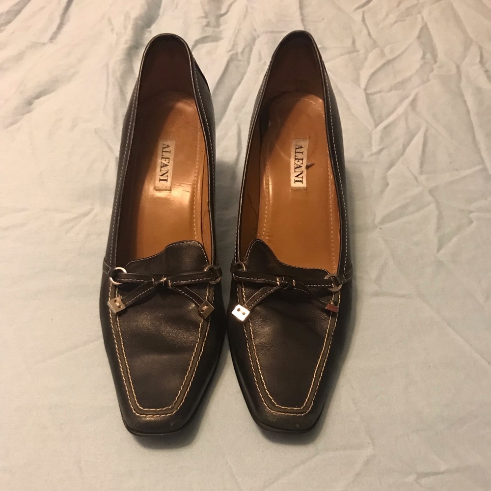 Black Alfani pumps